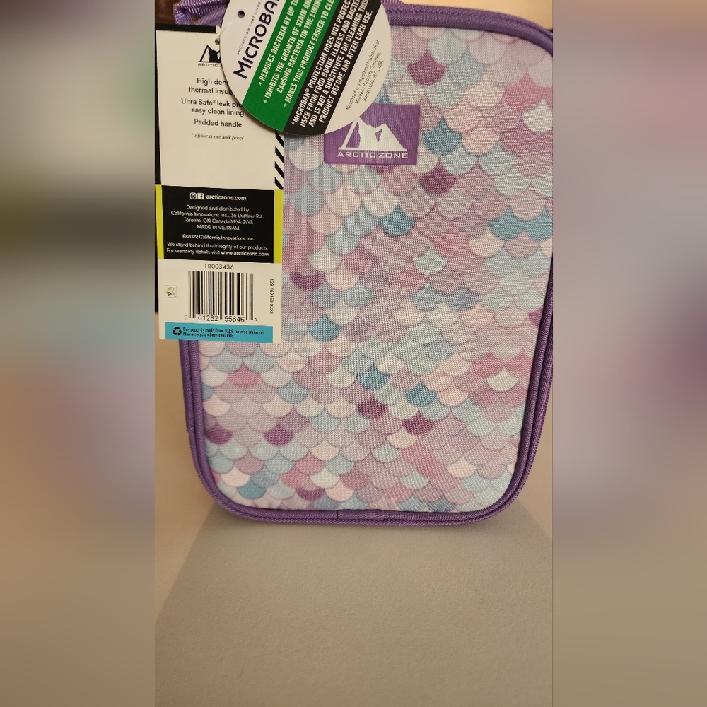 Mermaid laying down artic zone lunchbox